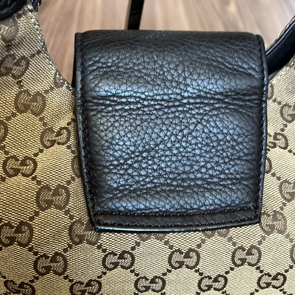 A151 - ๐ฏ % authentic Gucci shoulder bag - Picture 11 of 16